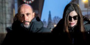 Uno de los dueños del bar incendiado en Suiza permanecerá tres meses bajo custodia