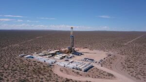 Vaca Muerta, la joya energética de Argentina, mira con atención el escenario en Venezuela