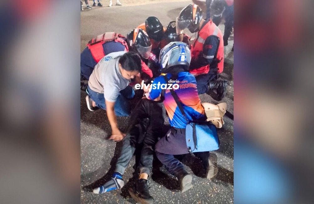 Vehículo se dio a la fuga tras arrollar a un joven en la Av. Winston Churchill Sur