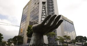 Venezuela comienza a reactivar pozos para relanzar la producción de crudos