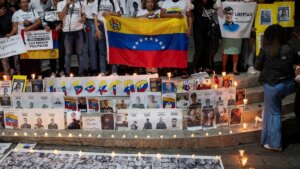 Venezuela liberó al menos 80 presos políticos y persiste la incertidumbre por los argentinos
