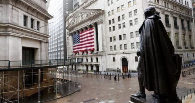Wall Street abre en verde con petroleras estadounidenses en auge tras detención de Maduro