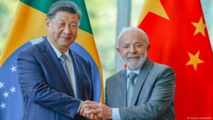 Xi pide a Lula que defiendan el «rol central» de la ONU