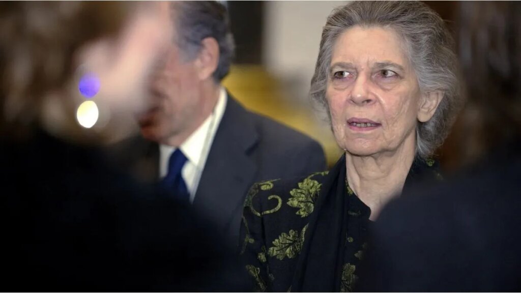a quiénes favorece el testamento de la hermana de la reina Sofía
