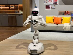 así funciona el robot doméstico con inteligencia artificial