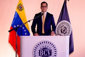 el vicepresidente que inició la devaluación diaria