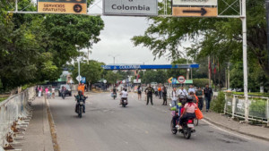 fotos, velas y silencio oficialista tras la captura de Nicolás Maduro en Caracas