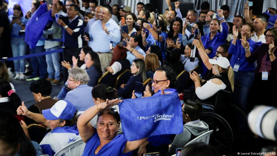 injerencia estadounidense y aval europeo