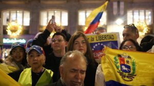la diáspora en Madrid pasa de la euforia a la cautela | elperiodico.com