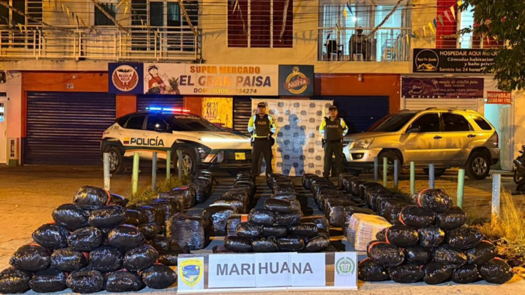 los estupefacientes eran transportados en carros particulares; un cargamento iba a Ecuador