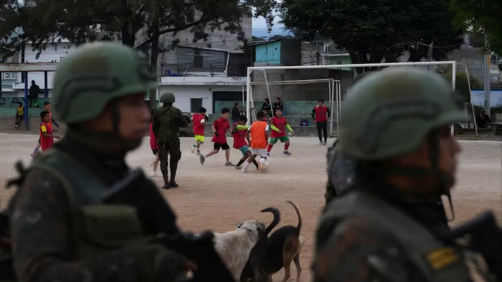 más de 1000 detenidos en una semana