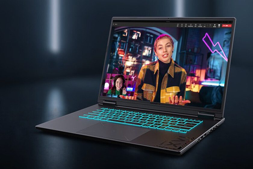 monta una RTX 5060 y 32 GB de RAM