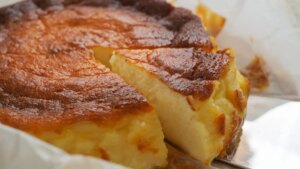 una receta barata para hacer una tarta de queso muy esponjosa
