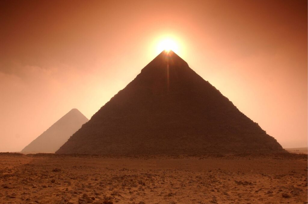 ¿Existe realmente una ciudad secreta bajo las pirámides de Egipto? | National Geographic