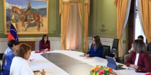 ‘‘Ingresos petroleros se destinarán a recuperar la economía y hospitales’’