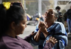 ABC: El día después de la amnistía en Venezuela que mantiene intacto el aparato represivo