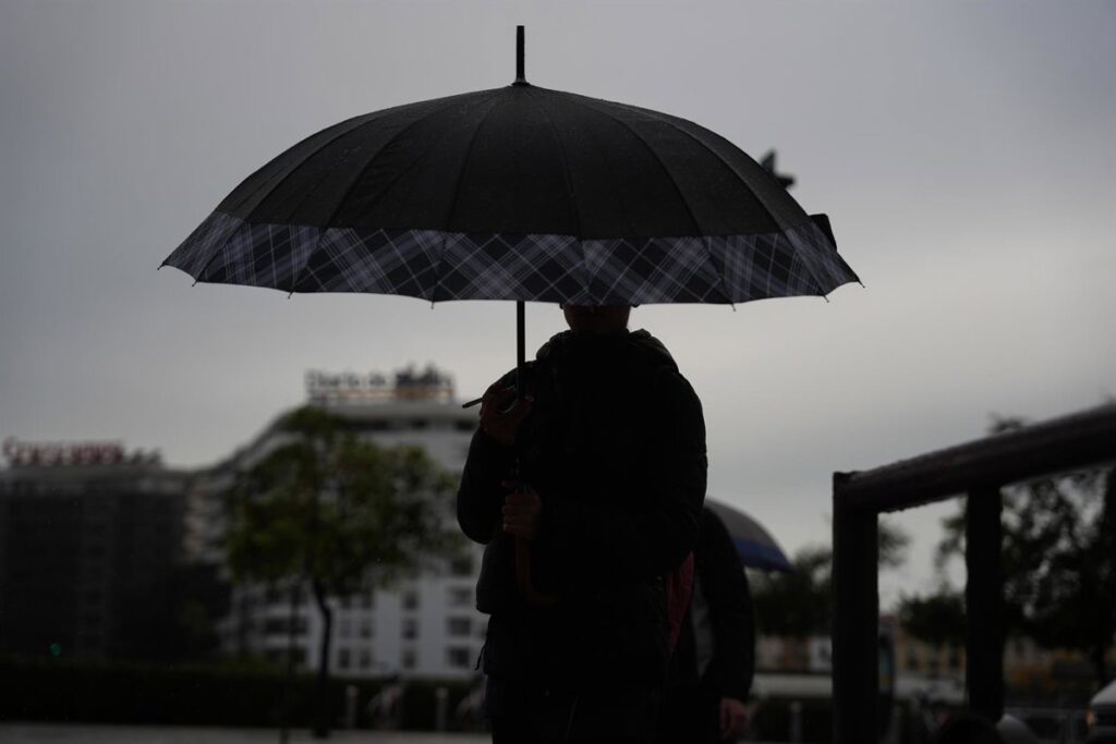 AEMET extiende su aviso por 'Leonardo' hasta el sábado con más de 250 l/m2 en 24 horas en zonas de Andalucía para mañana