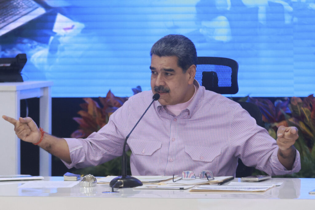 Activos del entorno de Maduro bloqueados en Suiza ascienden a 887 millones de dólares
