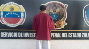 Agrede a su madre por regañarlo mientras discutía con su hermano