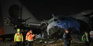 Al menos 15 muertos tras estrellarse un avión militar de carga en Bolivia