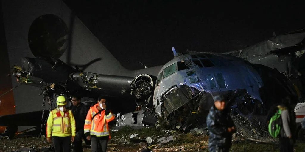 Al menos 15 muertos tras estrellarse un avión militar de carga en Bolivia