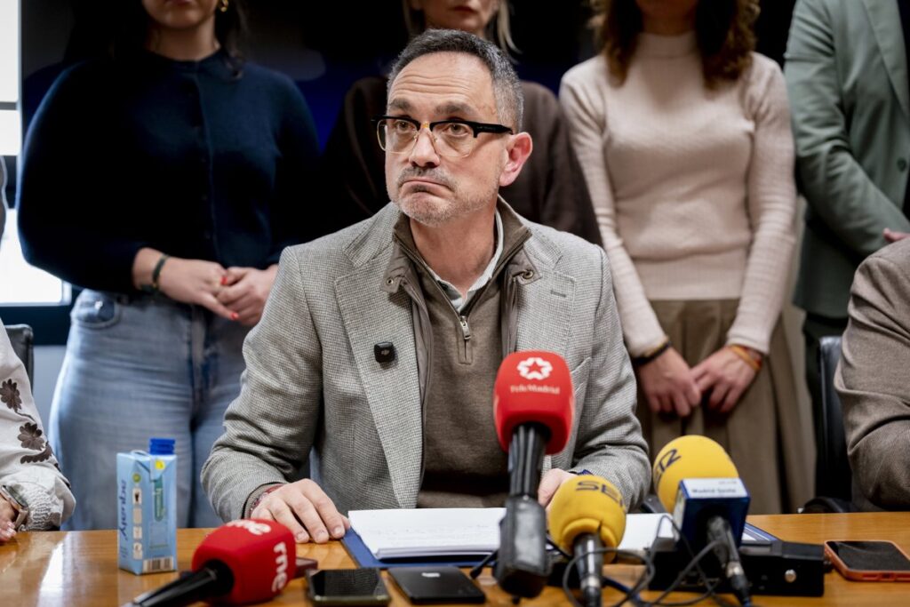 Alcalde de Móstoles defiende su inocencia y asegura que se ha construido un relato que "no corresponde con la realidad"