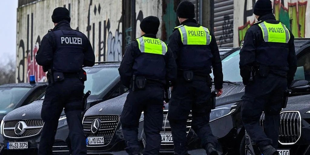 Alemania detiene a cinco personas por violar las sanciones de la UE al exportar mercancía por valor de 35 millones a Rusia