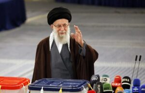 Alí Jameneí, el líder supremo iraní que acaparó el poder en el país desde 1989