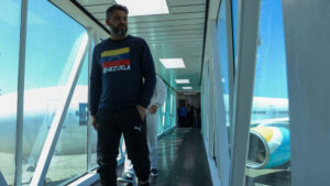 Arriba nuevo vuelo con 273 connacionales de EEUU