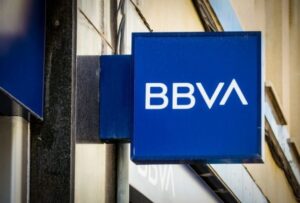 Banco español BBVA registra beneficio «récord» en 2025 pese al fracaso de la OPA sobre Sabadell