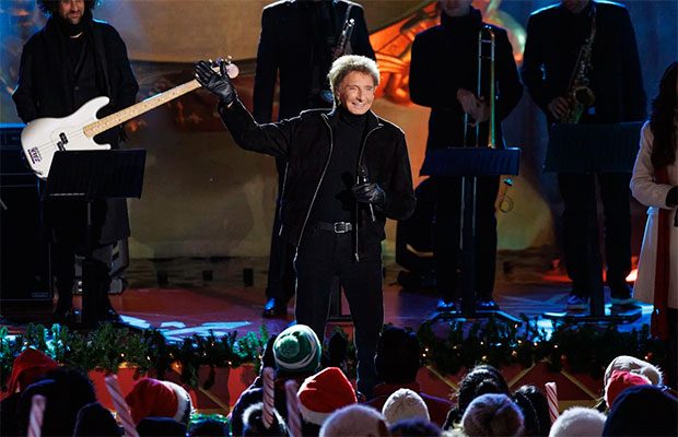 Barry Manilow pospone residencia en Las Vegas tras su tratamiento de cáncer de pulmón