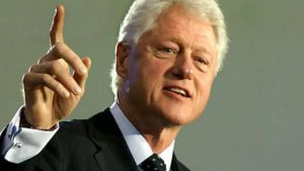 Bill Clinton se presentó ante la Justicia y aseguró desconocer los delitos cometidos por Jeffrey Epstein