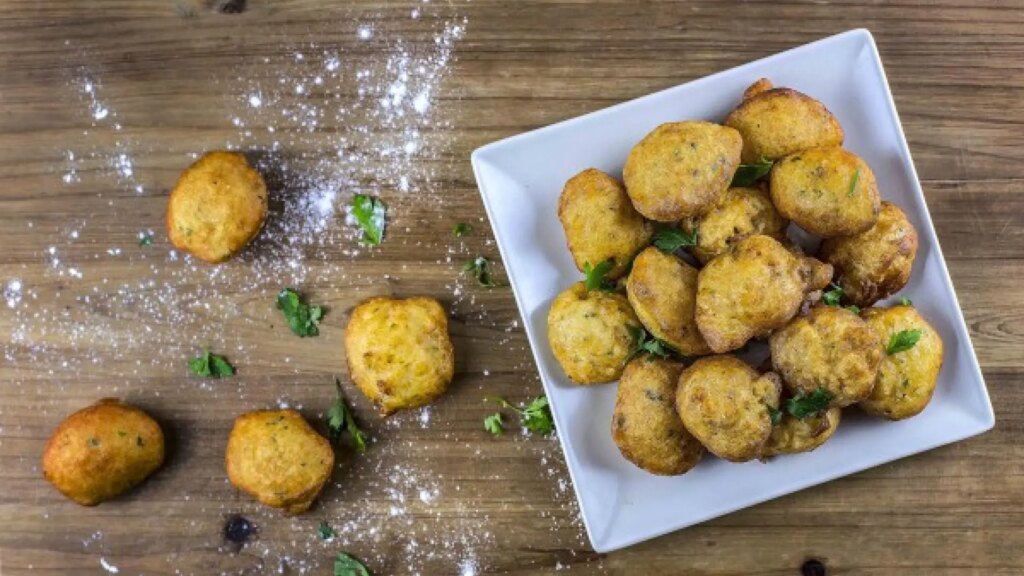 Buñuelos de bacalao, una económica receta para disfrutar de este pescado en casa