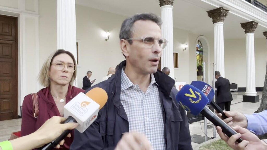 Capriles ve como una "burla a las víctimas" el nombramiento de nuevo defensor en Venezuela