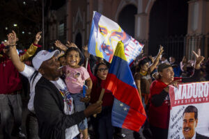 Chavismo tranca centro de Caracas a un mes de la captura de Maduro