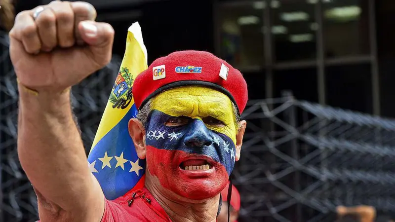Del antiimperialismo a colaborar con EE.UU.: cómo se ha ido transformando el chavismo durante 25 años con la meta de preservar el poder