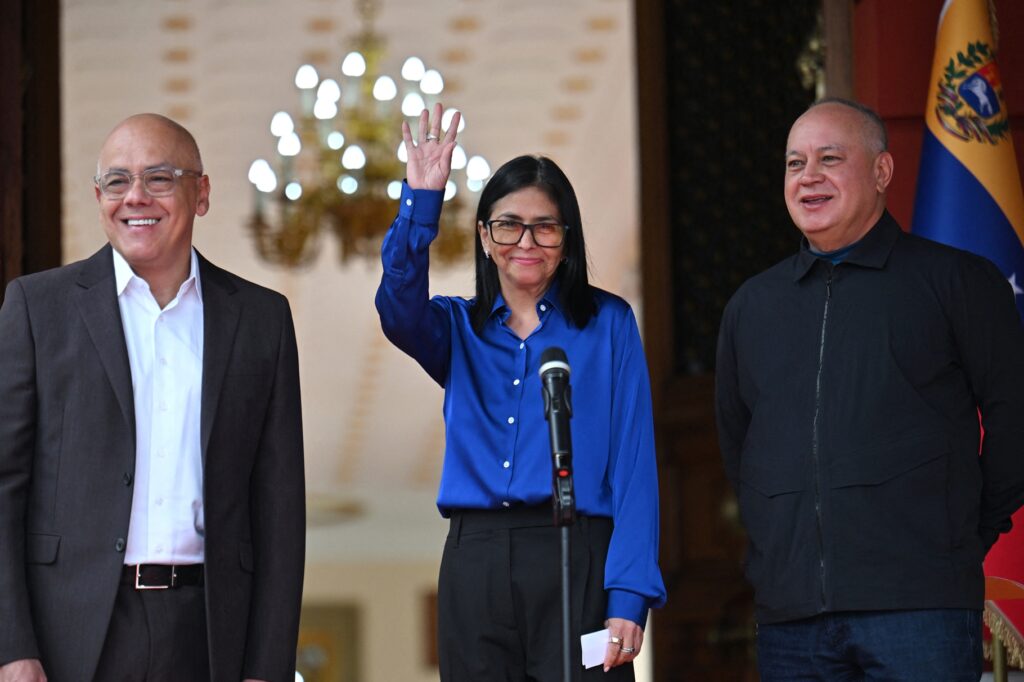 Delcy Rodríguez dice que Venezuela está en calma tras un mes del ataque de EE UU
