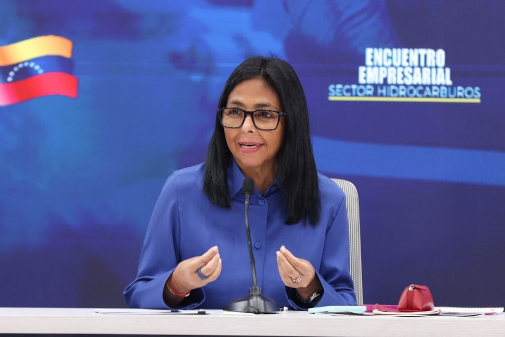 Delcy Rodríguez usó las cámaras de VTV para lanzar desesperado pedido a Donald Trump (VIDEO)