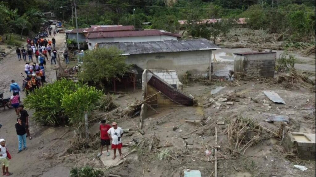 Desbordamiento de ríos en Mérida deja 12 viviendas afectadas