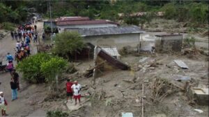 Desbordamiento de ríos en Mérida deja 12 viviendas afectadas