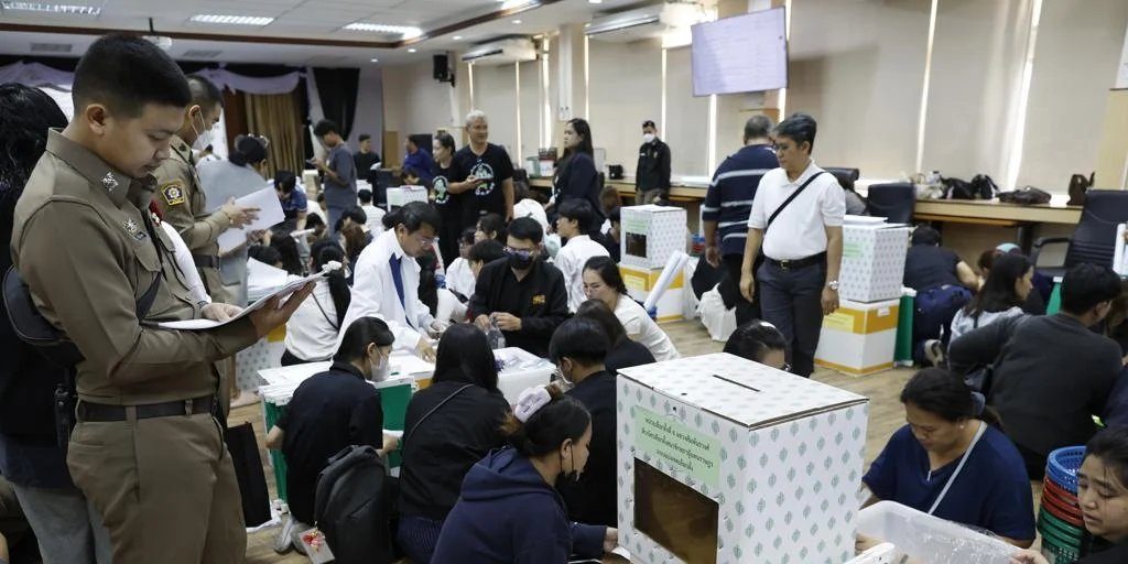 Detenido un joven de 18 años por el secuestro en un colegio de Tailandia que acaba con tres heridos