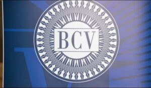 Dólar oficial acumula alza de 23,20% en enero con un precio vigente de Bs.367,31 este viernes 30