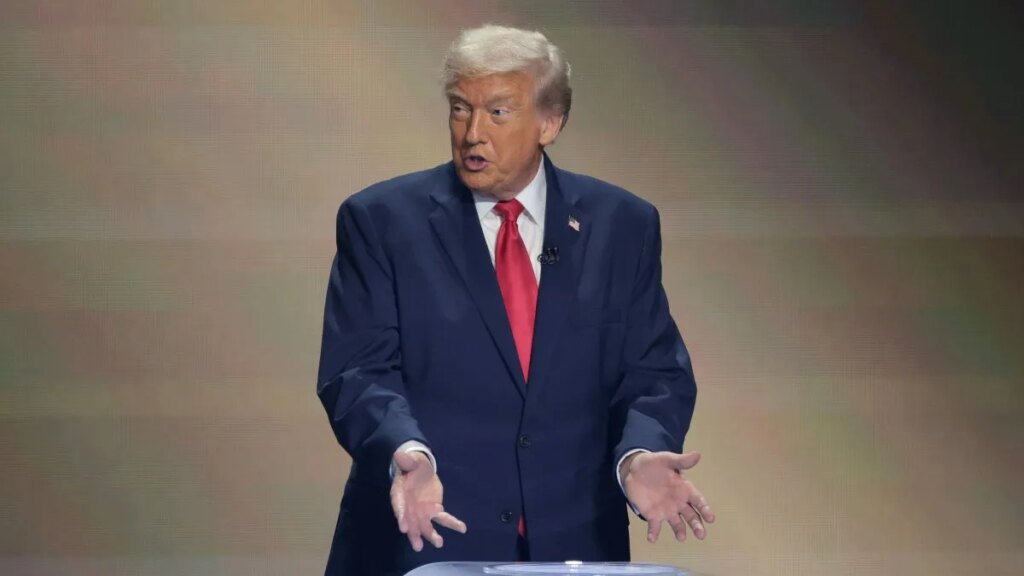 Donald Trump dijo que negocia con altos mandos cubanos y volvió a calificar a la isla como nación fallida
