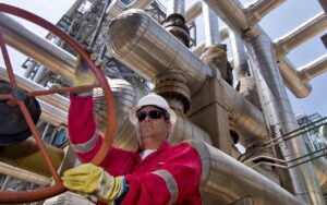 EEUU pronto emitirá licencia general para producción petrolera en Venezuela, dice Reuters