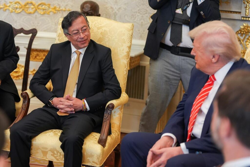 EFE | Trump y Petro entierran el hacha de guerra tras un año de insultos - AlbertoNews