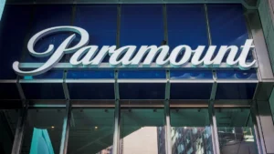 El CEO de Paramount ofrece compromisos de producción y estrenos en cine si compra Warner – AlbertoNews