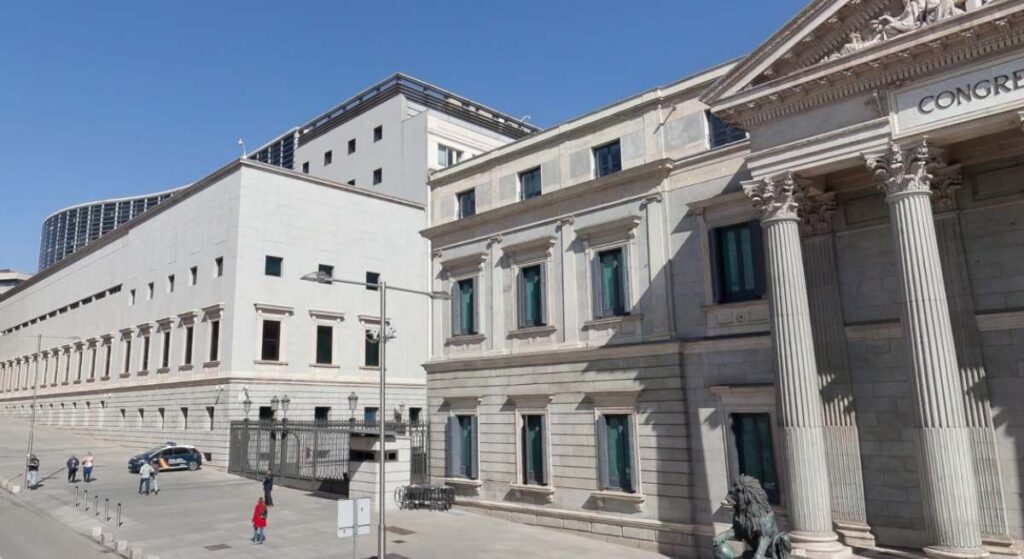 El Congreso invertirá casi 3,6 millones de euros en rehabilitar cubiertas y fachadas