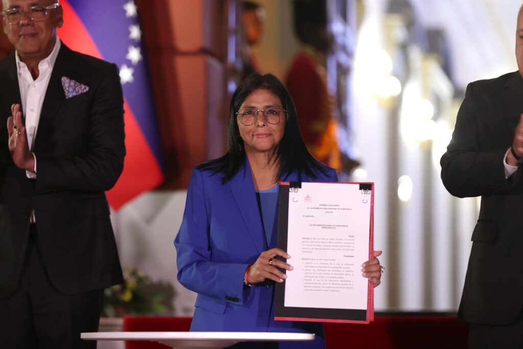 El Mundo: Una falsa amnistía en Venezuela para mantenerse en el poder