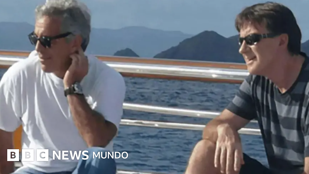 "El príncipe de las tinieblas": por qué los vínculos de un exministro laborista con Epstein desataron en Reino Unido "el mayor escándalo político en décadas"