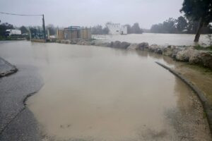 El temporal de lluvia corta 180 carreteras por inundaciones y desprendimientos, y la nieve afecta a otras 36 | europapress.es